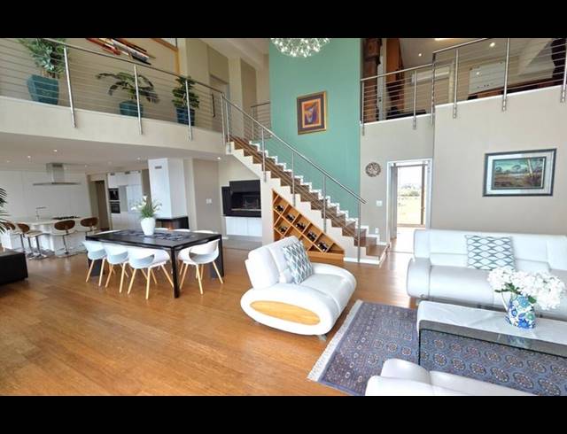 3 BEDROOM APARTMENT FOR SALE IN STRAND CENTRAL